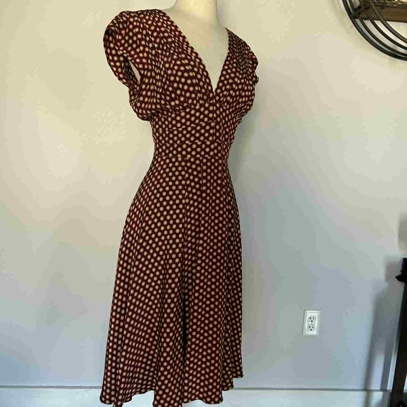 Elegant Polka Dot Dress - Picture 3 of 6